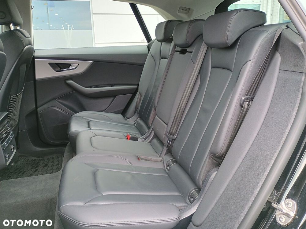 Audi Q8 - 14
