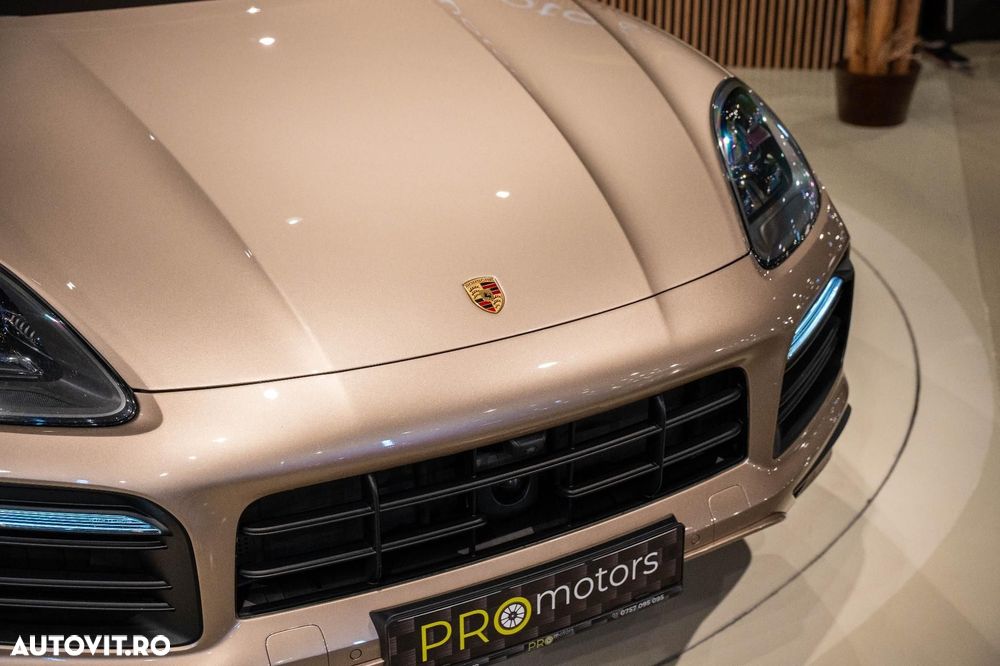 Porsche Cayenne Standard - 6