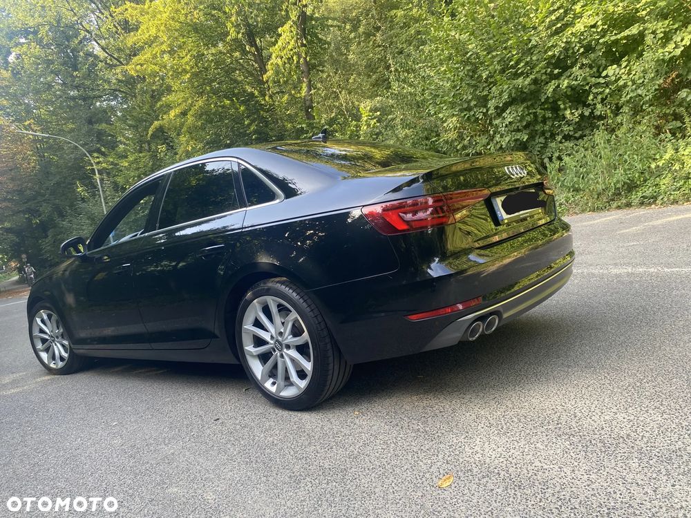Audi A4 - 1