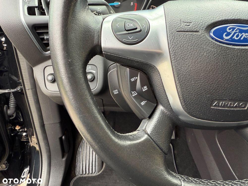 Ford Kuga 2.0 TDCi 4x4 ST-Line - 26
