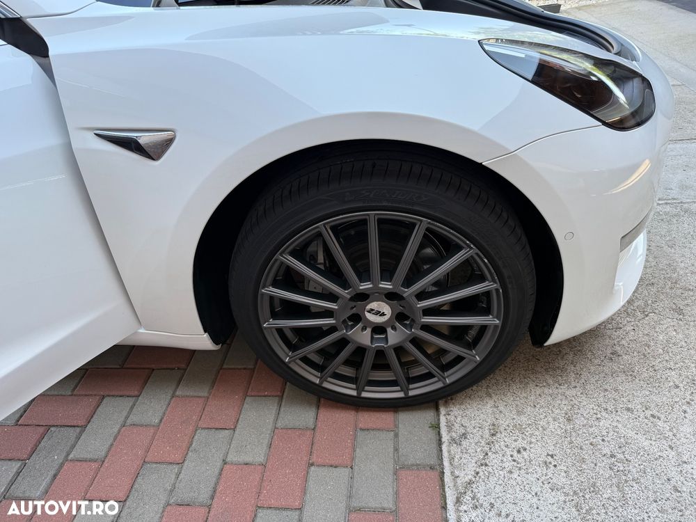 Tesla Model 3 Langstreckenbatterie Allradantrieb Dual Motor - 12