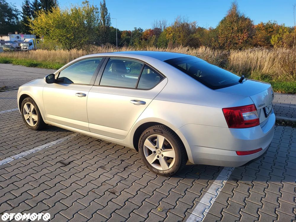 Skoda Octavia - 2