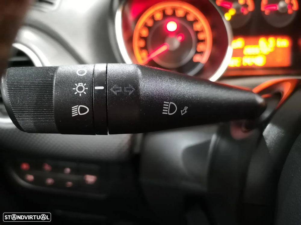Fiat Punto Evo 1.3 Mjet Dynamic - 23