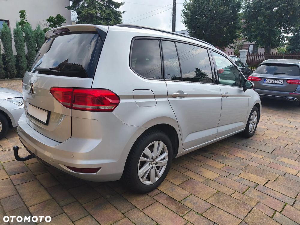 Volkswagen Touran 1.5 TSI EVO Trendline - 5