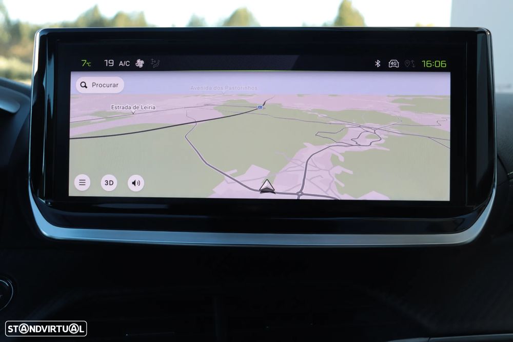 Peugeot 2008 PureTech 130 EAT8 GT - 17