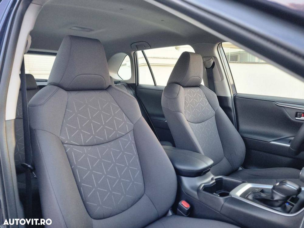 Toyota RAV4 - 14