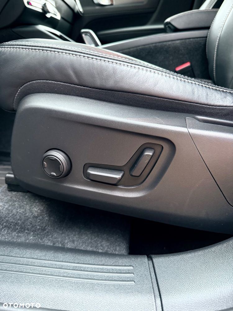 Volvo XC 40 T3 R-Design - 24