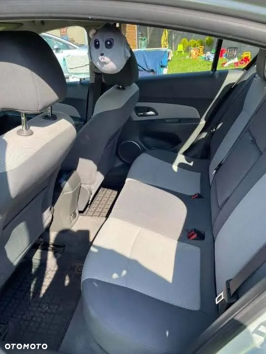 Chevrolet Cruze 2.0 LS - 9