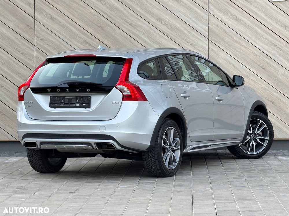 Volvo V60 ver-d3-geartronic-momentum-pro - 4