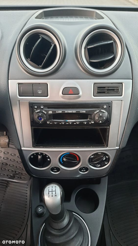 Ford Fiesta - 20