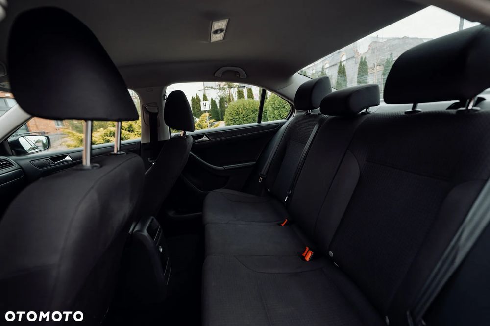 Volkswagen Jetta - 21