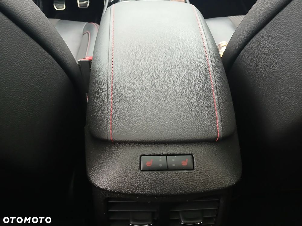 Ford Mondeo 1.5 EcoBoost ST-Line X - 26