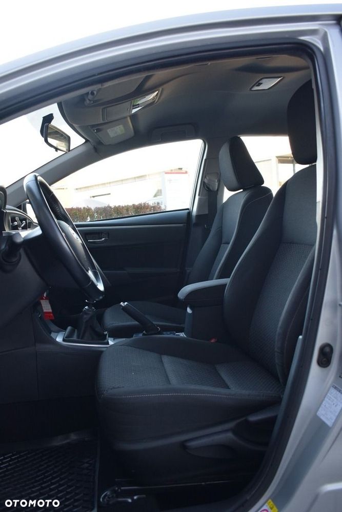 Toyota Corolla 1.6 Premium EU6 - 12