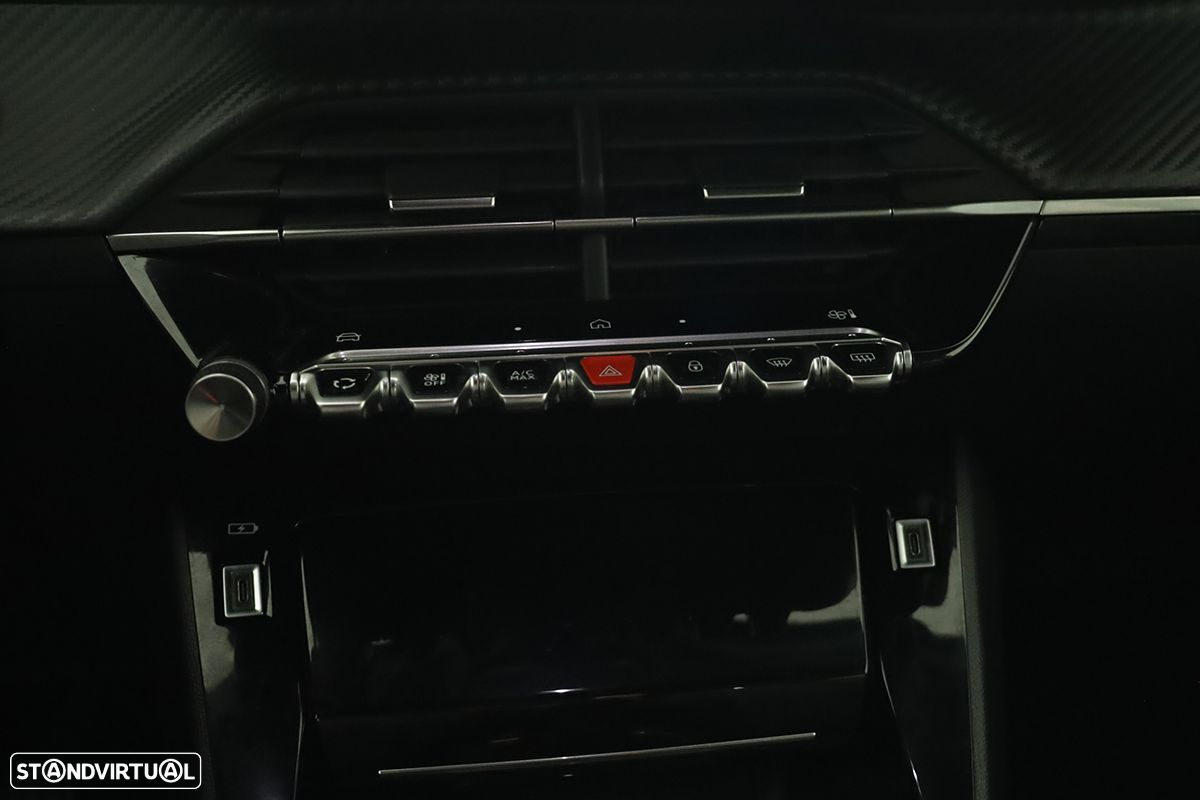 Peugeot 2008 1.2 PureTech Allure - 11