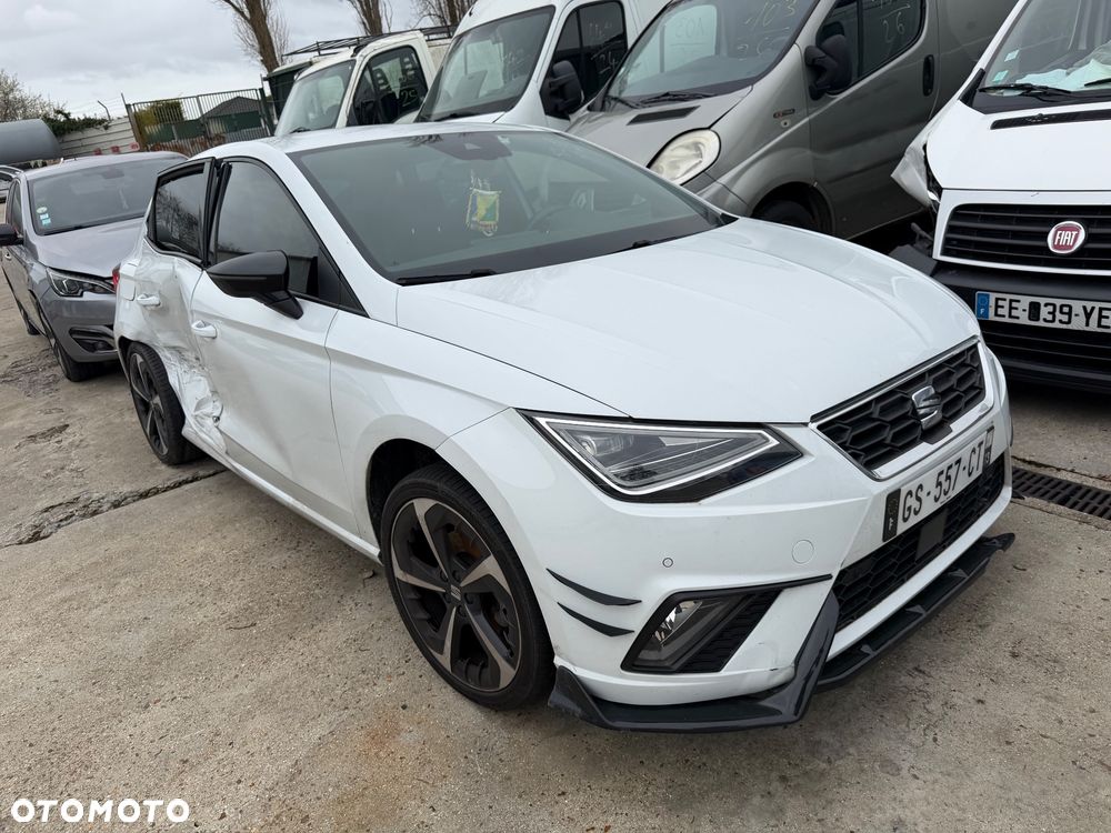 Seat Ibiza 1.0 TSI S&S DSG FR Black Edition - 1