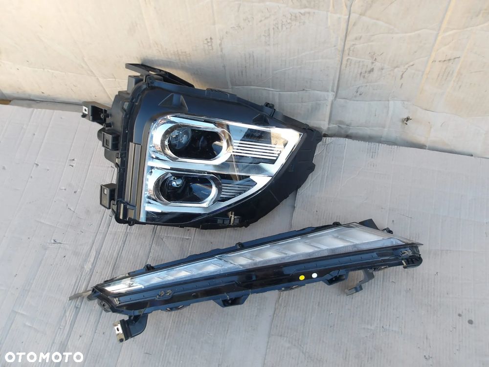 LAMPA PRAWY PRZOD FULL LED MITSUBISHI ECLIPSE CROSS LIFT - 1
