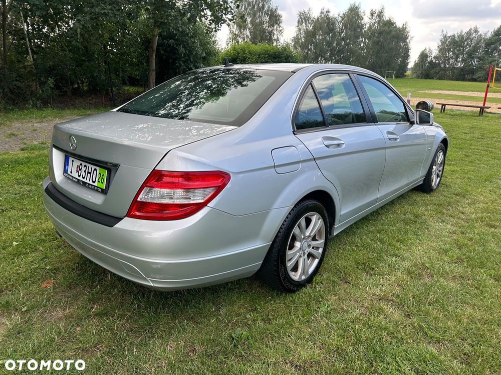 Mercedes-Benz Klasa C 180 Kompressor BlueEFFICIENCY - 10
