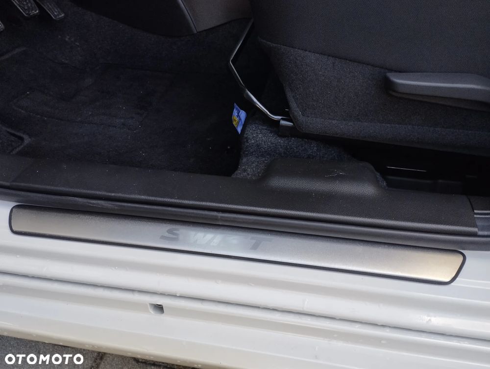 Suzuki Swift 1.2 Dualjet SHVS Elegance - 19