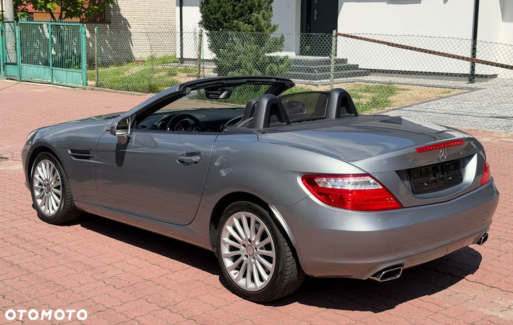 Mercedes-Benz SLK 200 (BlueEFFICIENCY) 7G-TRONIC - 13