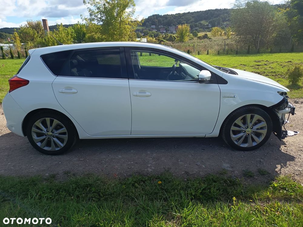 Toyota Auris - 5