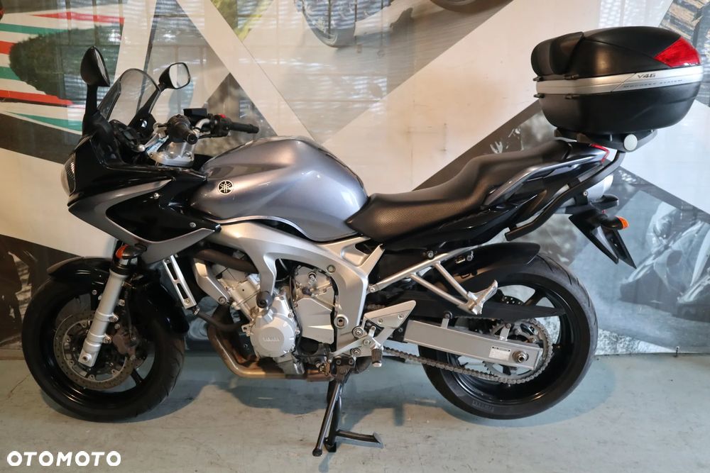 Yamaha FZ6 - 17