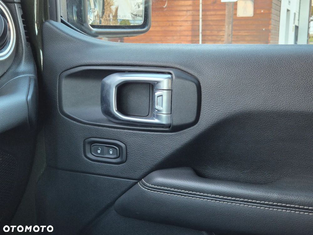 Jeep Wrangler Unlimited GME 2.0 Turbo Sahara - 11