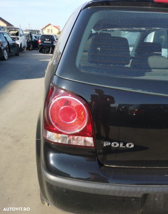 Stop stanga Volkswagen Polo an 2008