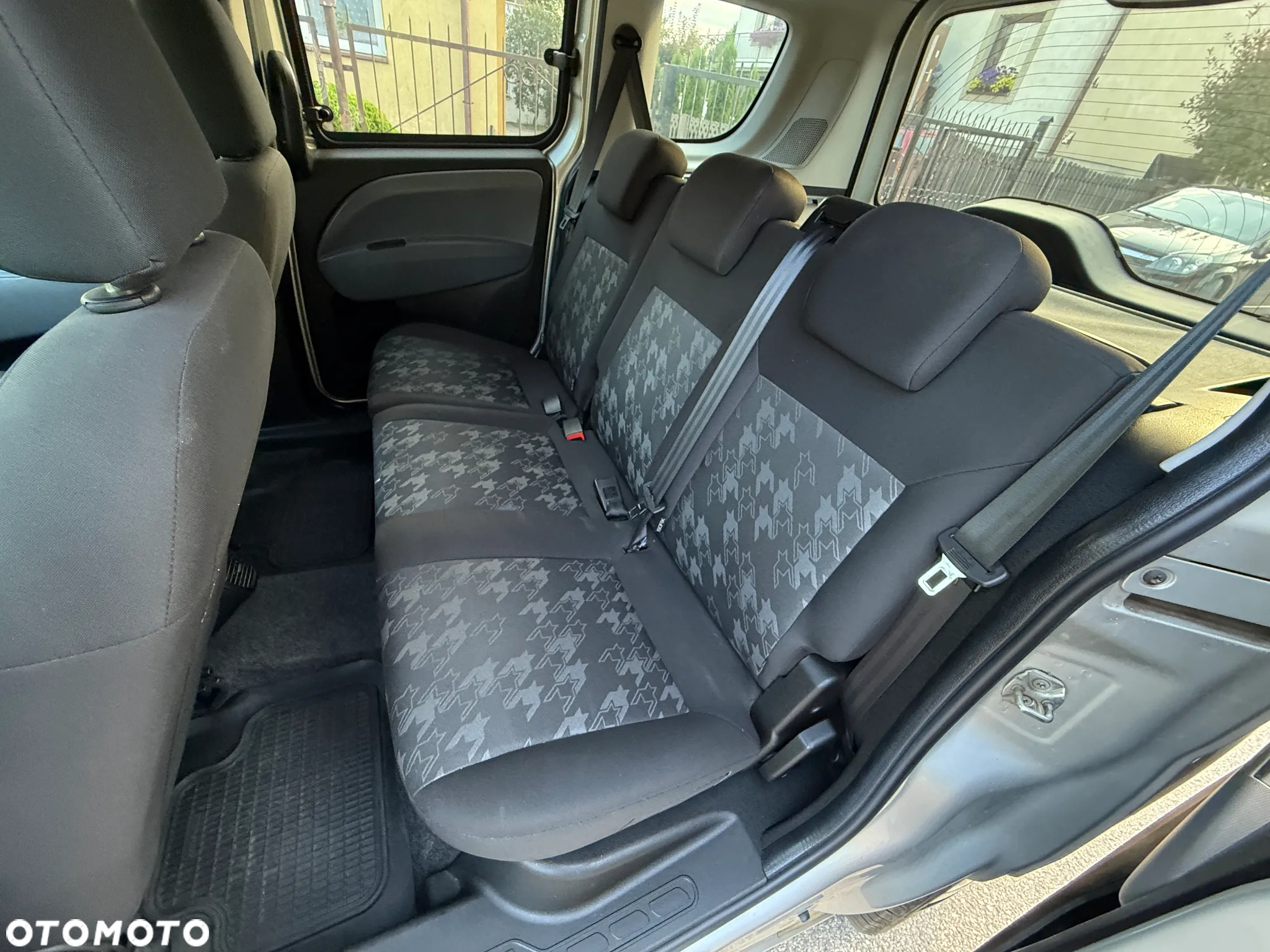 Opel Combo Tour 1.4 Enjoy - 29