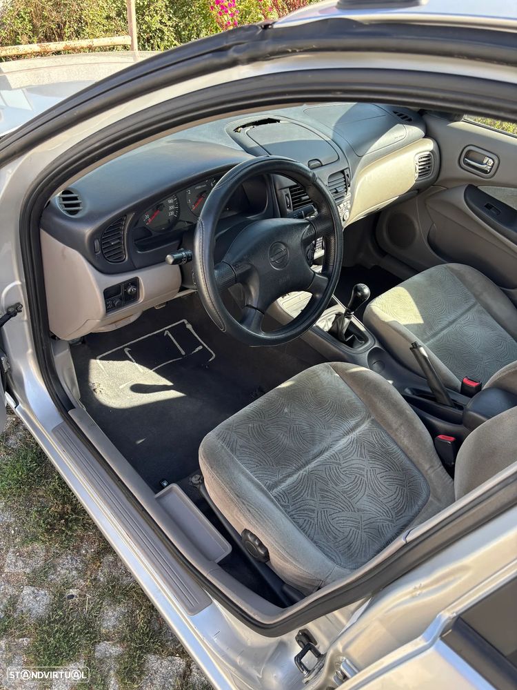 Nissan Almera 1.5 Comfort ABS+AC - 2