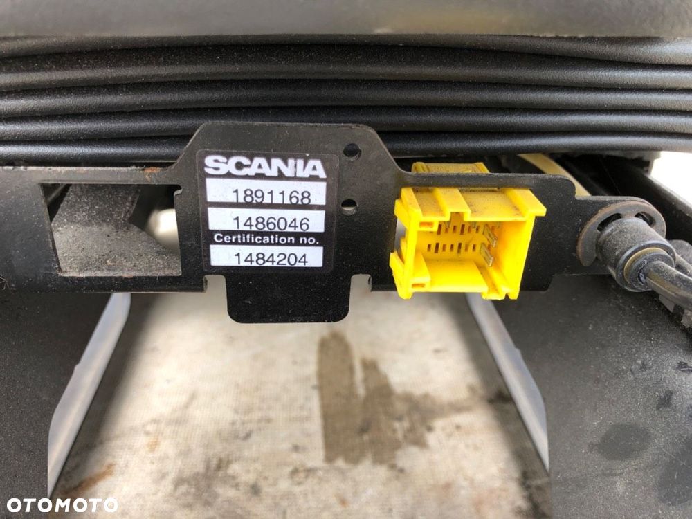 FOTEL LEWY PRZÓD - 1890.00 PLN - SCANIA P,G,R,T - series 2003 - 2022 R 450 - 4