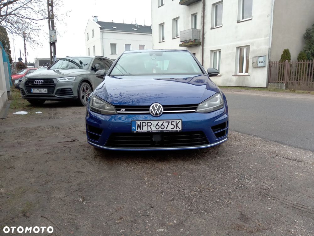 Volkswagen Golf - 10