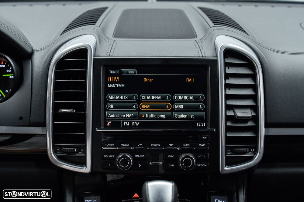Porsche Cayenne S Hybrid - 35