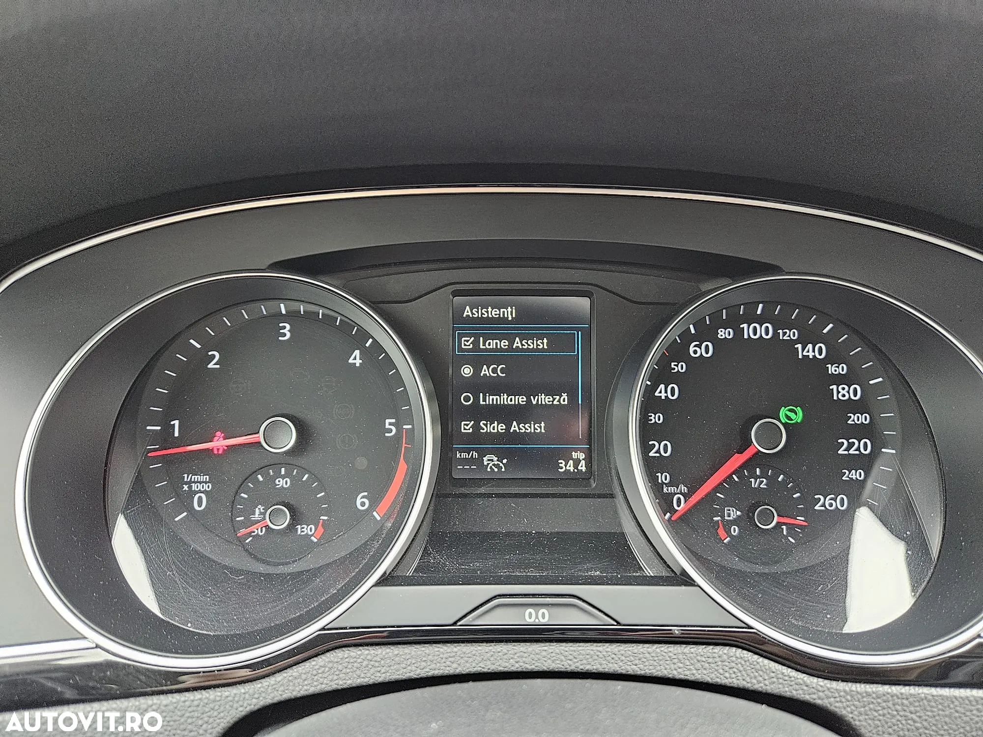Volkswagen Passat 2.0 TDI DSG Highline - 16