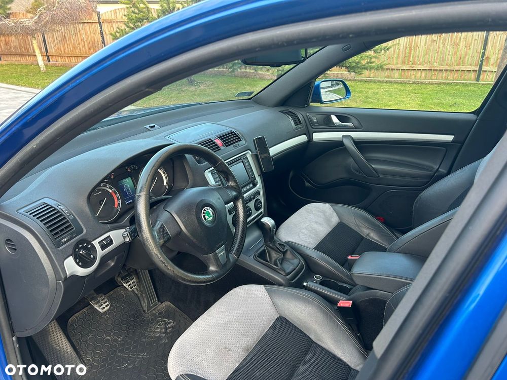 Skoda Octavia 2.0 TDI RS - 11