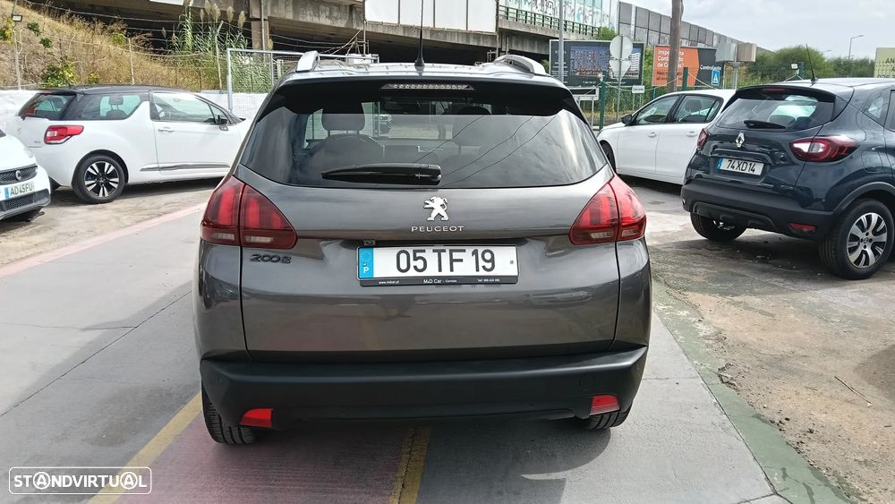 Peugeot 2008 - 4