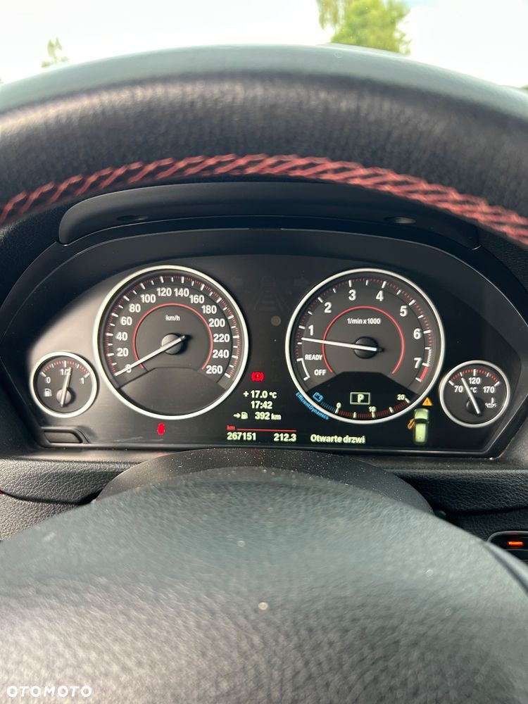 BMW Seria 3 320i Sport-Aut Sport Line - 12