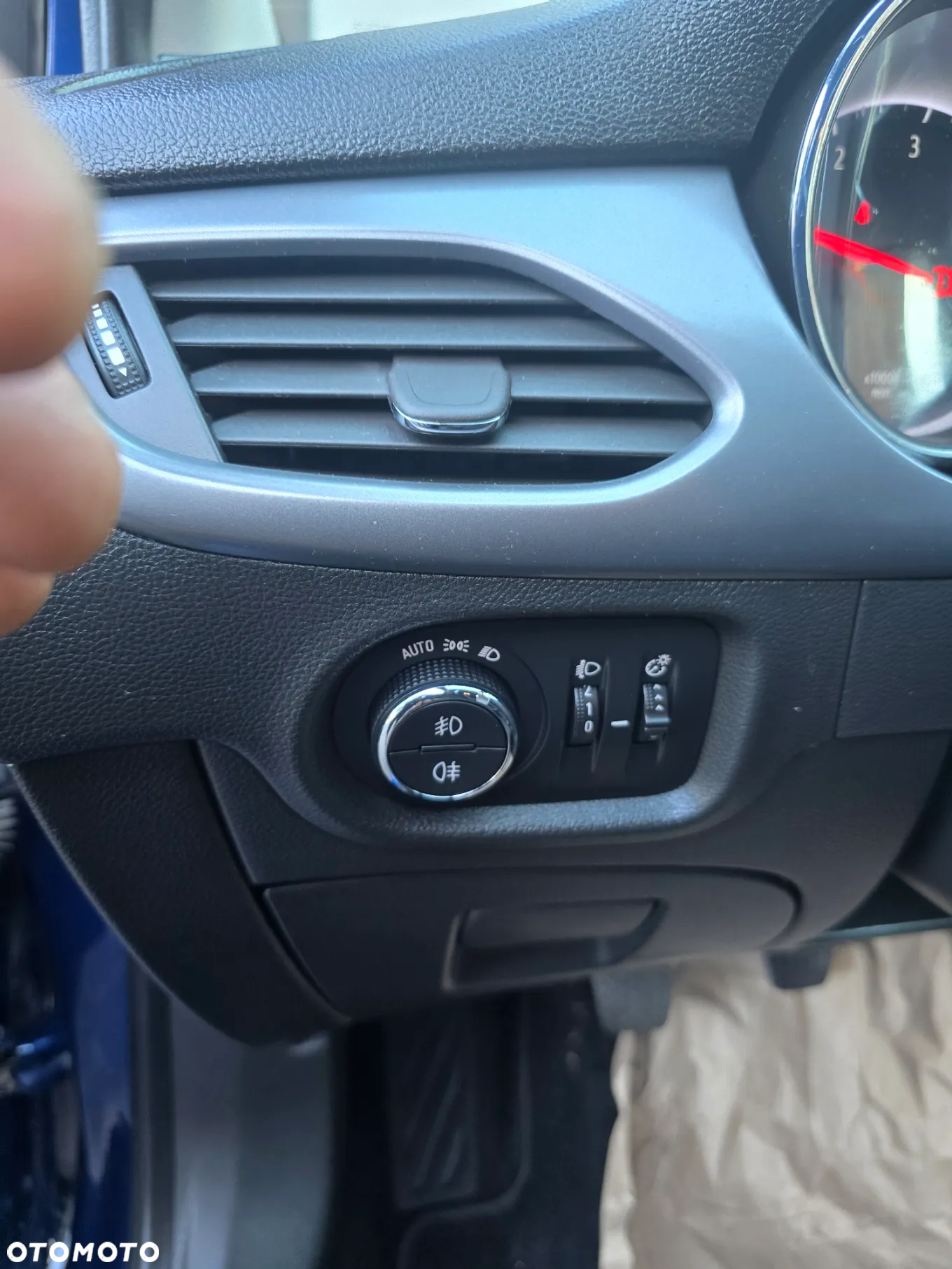 Opel Astra 1.5 D Start/Stop Sports Tourer Business Edition - 18