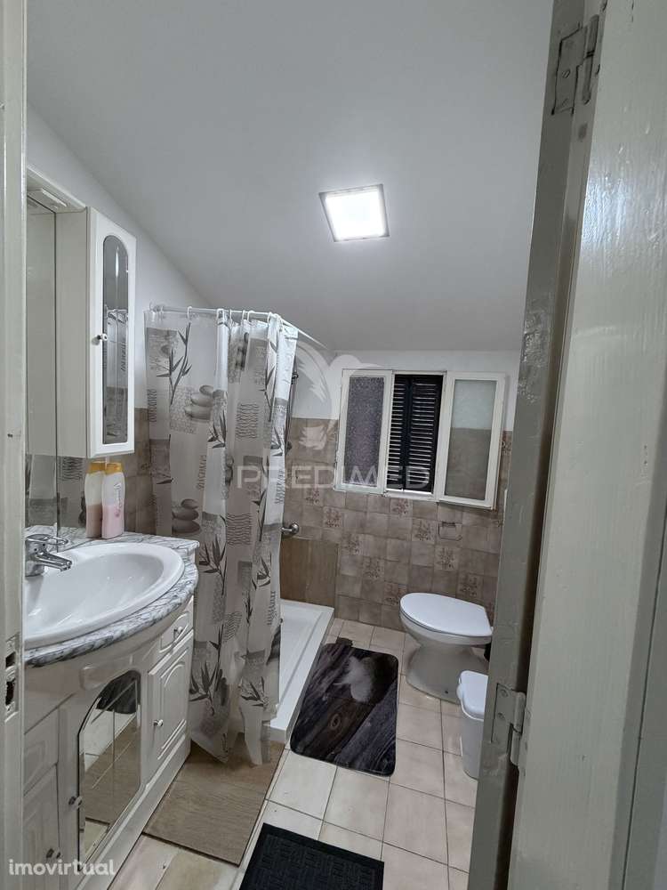 Moradia Renovada em Pêro Viseu - Grande imagem: 4/19