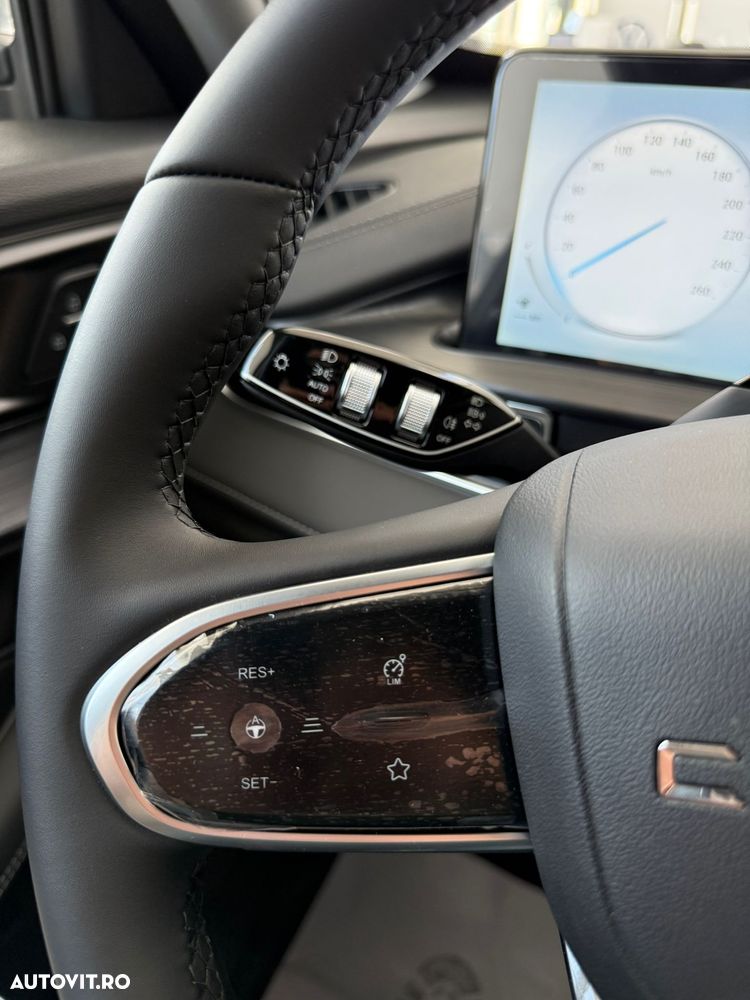 Chery Tiggo 4 1.5 TGDI DHT HEV Unique - 12