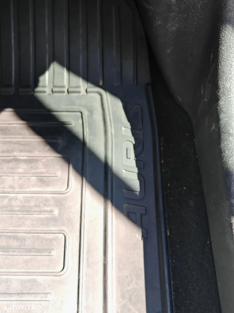Toyota Auris 1.3 Dual VVT-i Terra - 26