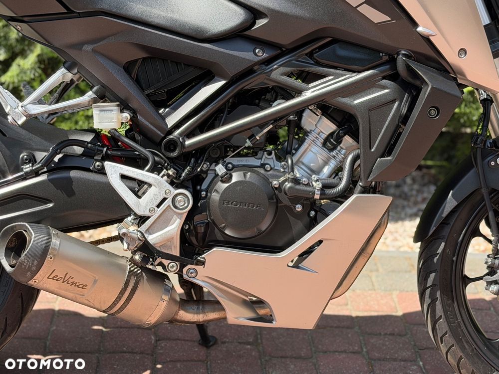 Honda CB - 13