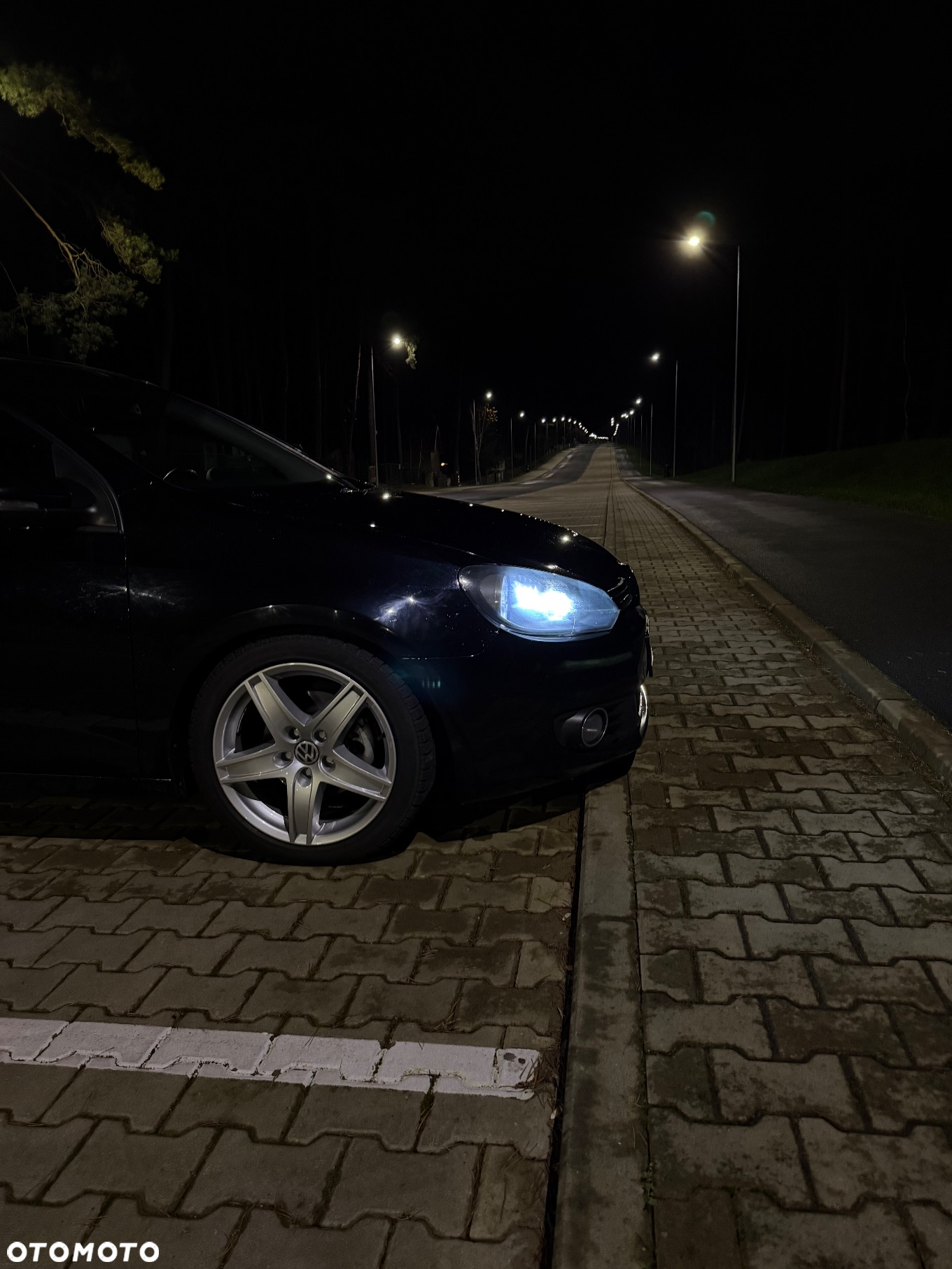 Volkswagen Golf V 2.0 TDI DPF Comfortline - 24