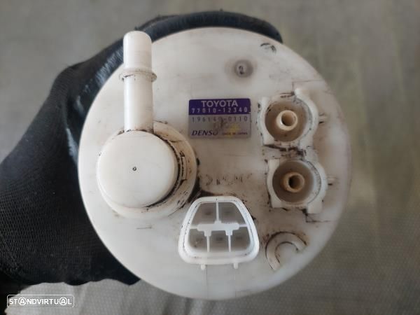 Bomba / Boia Combustivel  Toyota Corolla (_E12_) - 2