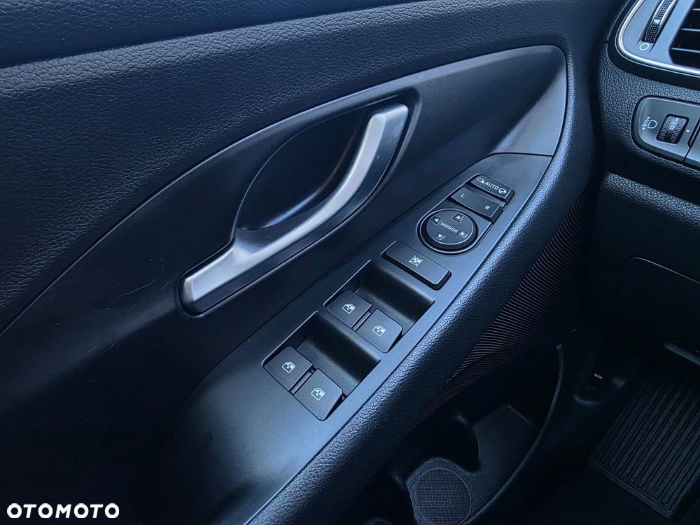 Hyundai i30 1.0 T-GDI Modern - 10