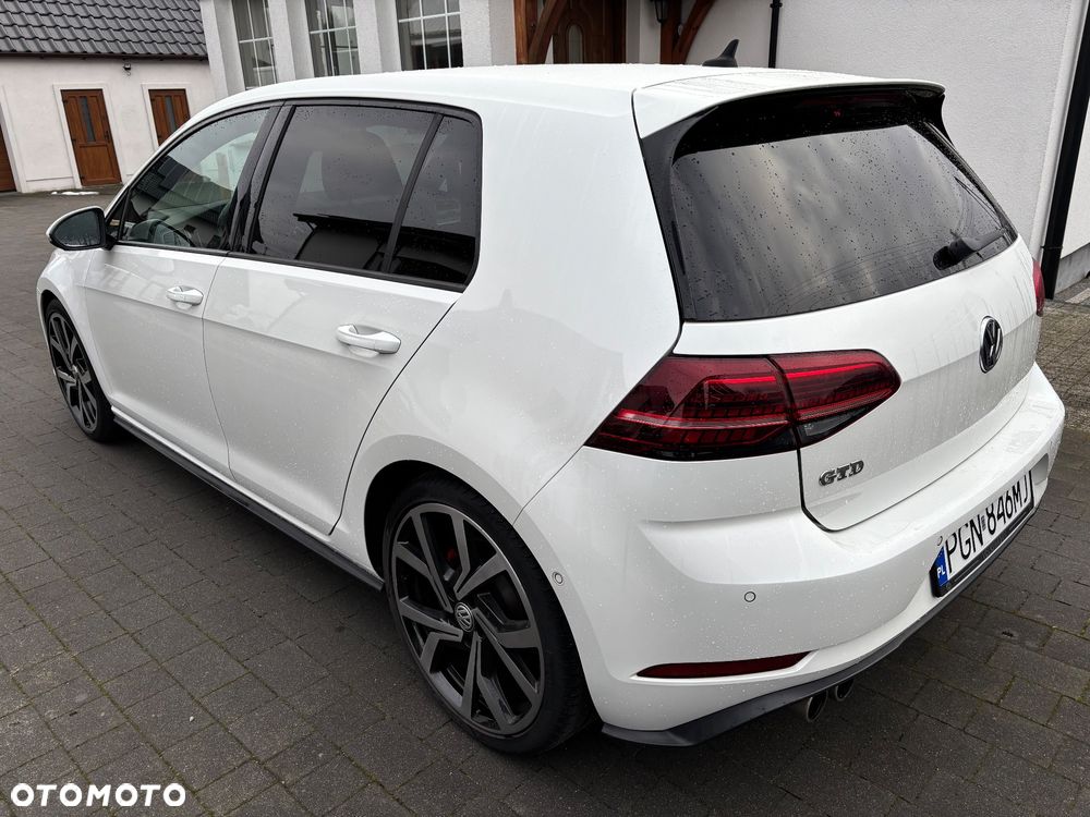 Volkswagen Golf 2.0 TDI BMT GTD - 23