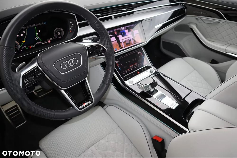 Audi A8 L 60 TFSI e Quattro Tiptronic - 12