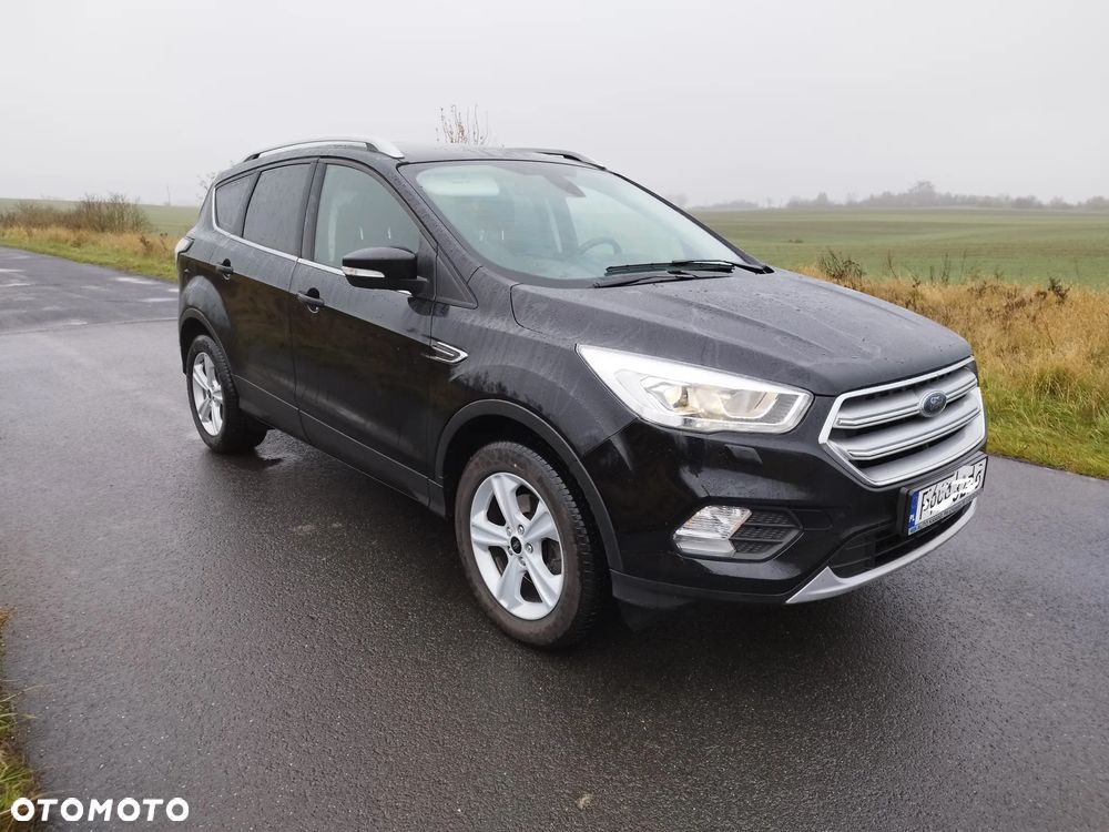 Ford Kuga 1.5 EcoBoost 2x4 Business Edition - 1
