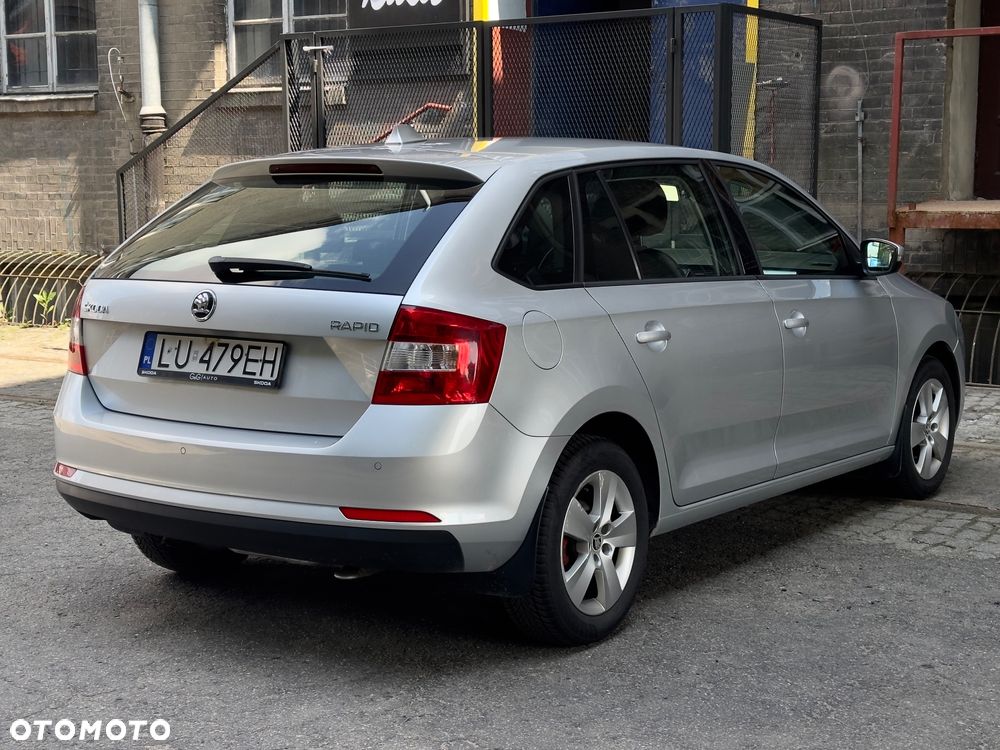 Skoda RAPID 1.2 TSI Ambition - 8