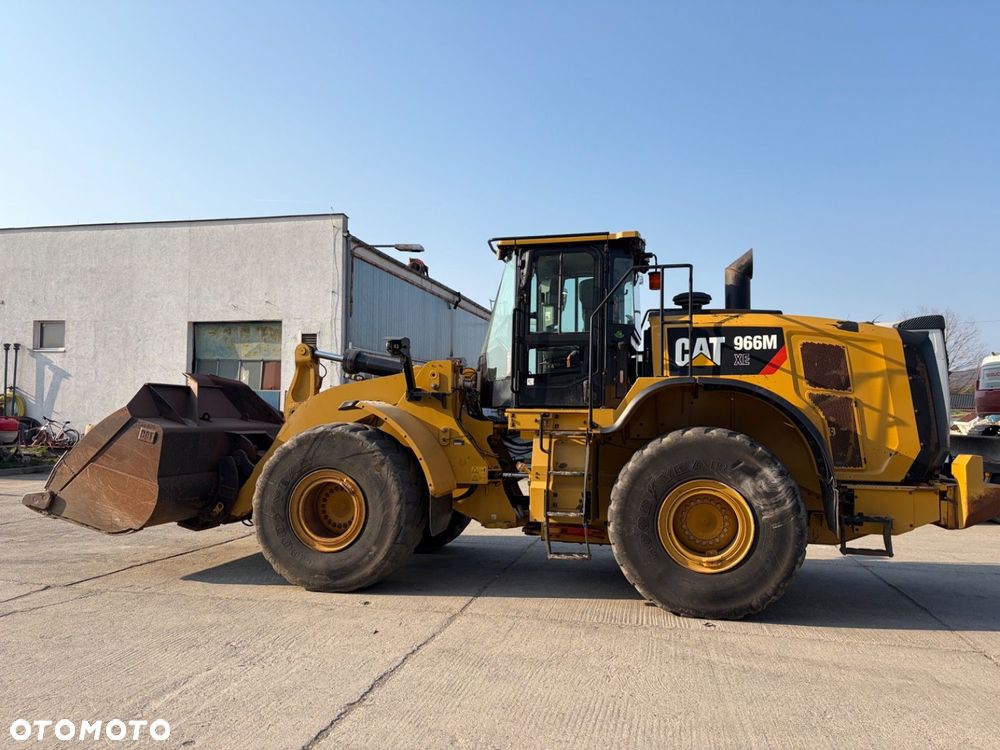 CAST 966 Mxe 4X4 - 9