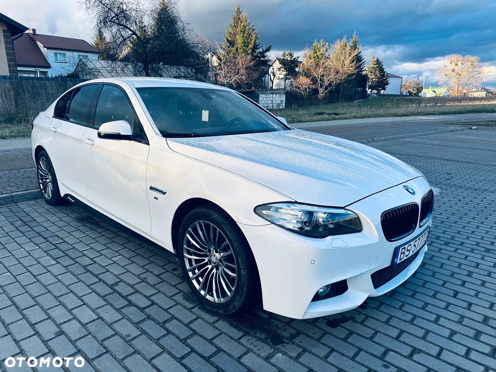 BMW Seria 5 525d xDrive Luxury Line - 1